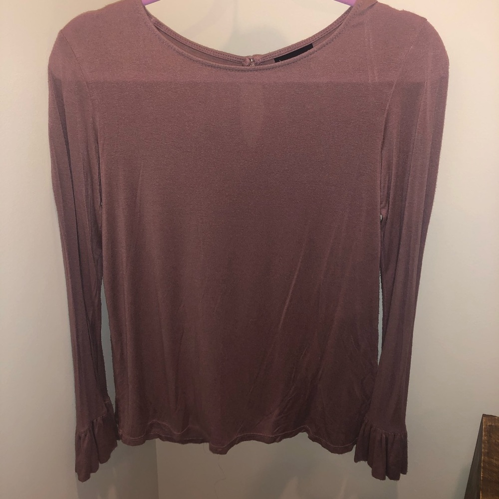 Mauve shirt with fun sleeves!
